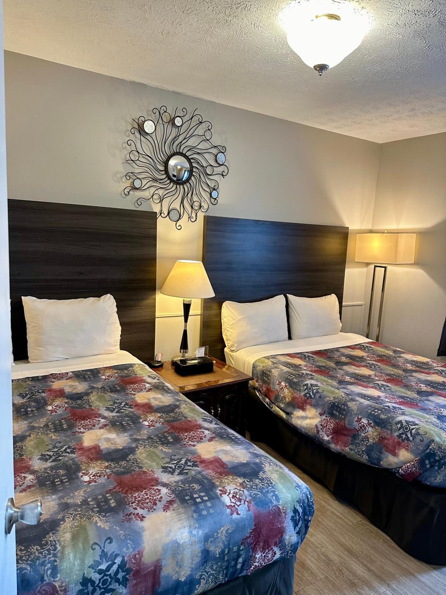 Lakeview Motel & Cottage Кинкардин Экстерьер фото