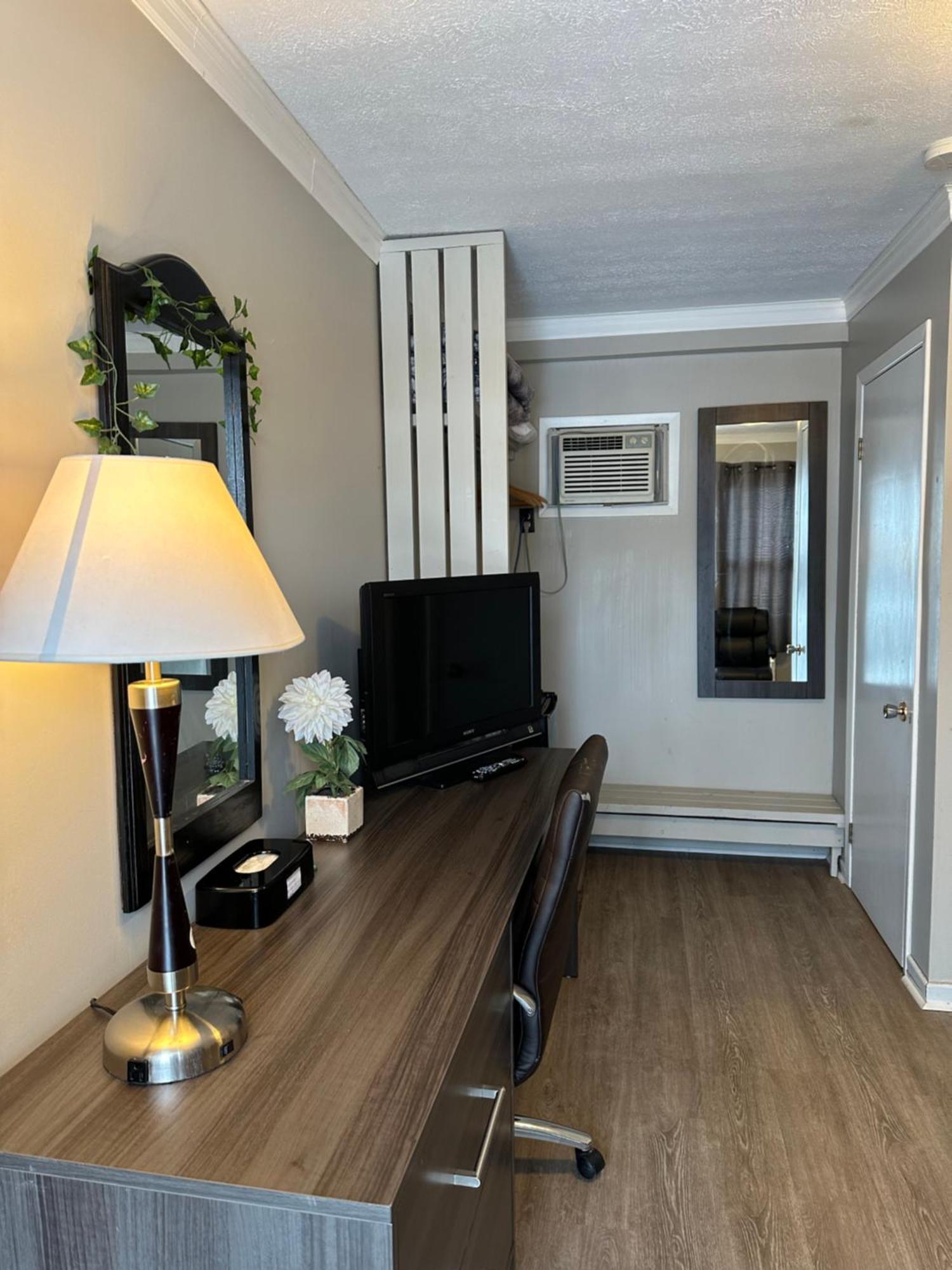 Lakeview Motel & Cottage Кинкардин Экстерьер фото